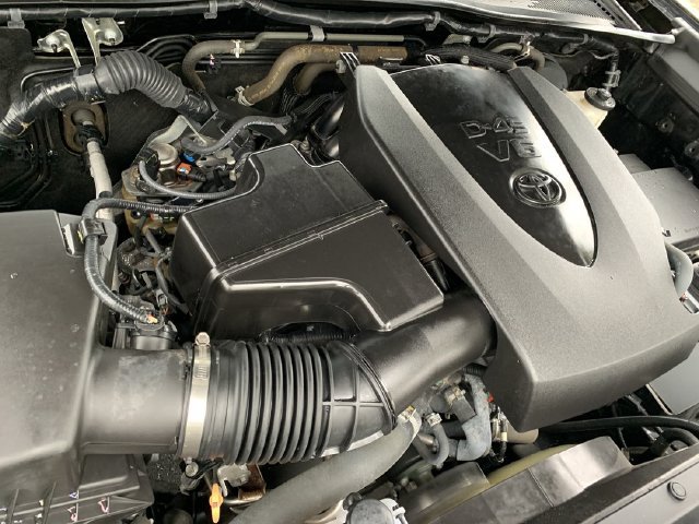 Used 2018 Toyota Tacoma Limited RWD image 16