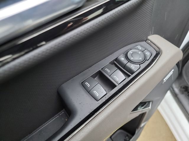 Certified 2023 Chevrolet Silverado 1500 ZR2 w/ Technology Package image 18