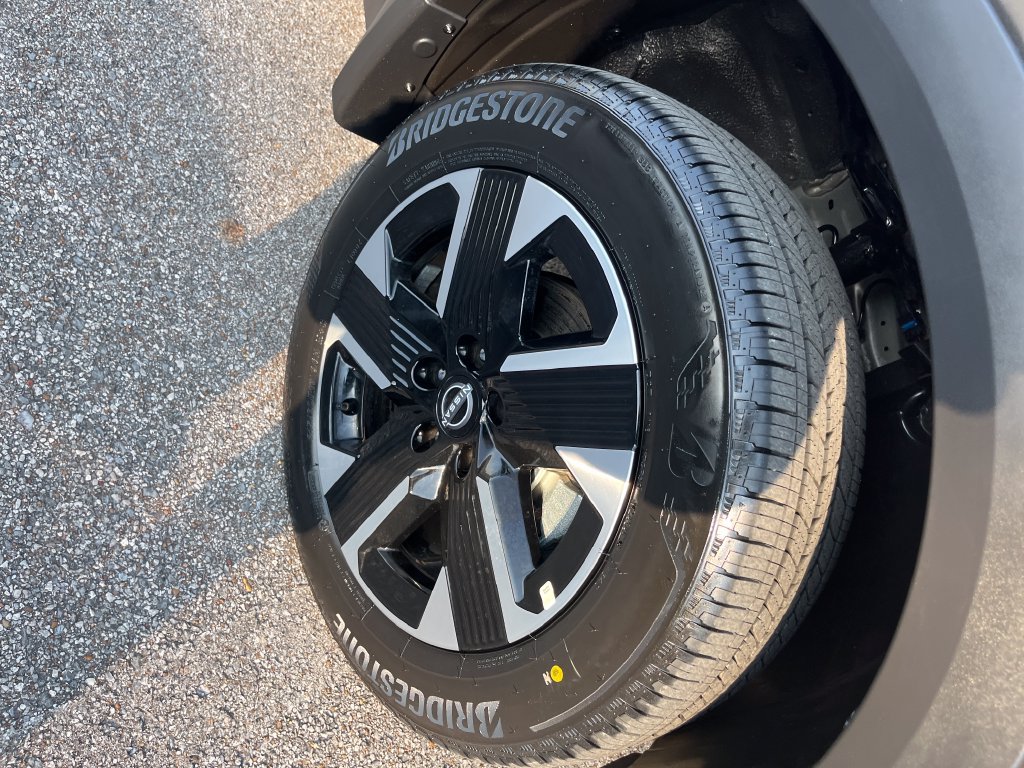 New 2027 Nissan Kicks SV w/ SV Premium Package AWD/4WD image 39