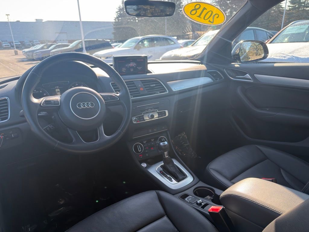Used 2018 Audi Q3 2.0T Premium Plus w/ Premium Plus Package image 16