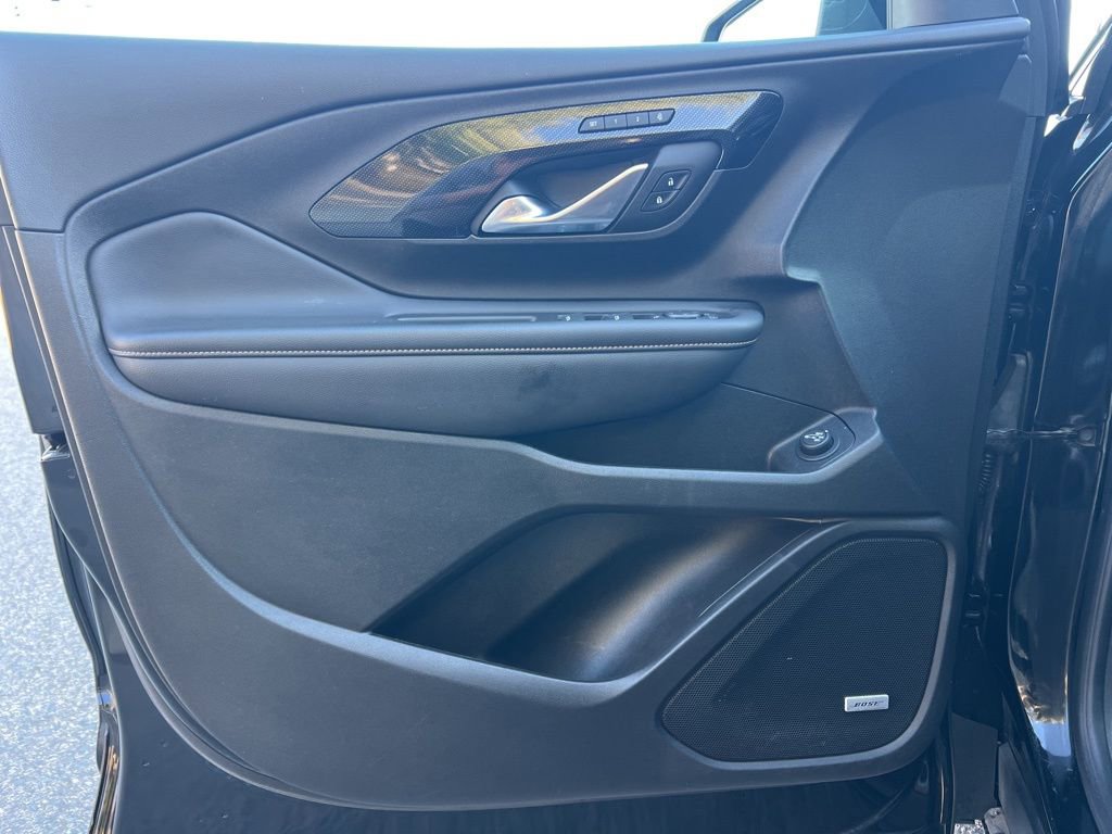 Used 2022 GMC Terrain AT4 w/ Infotainment Package II image 13