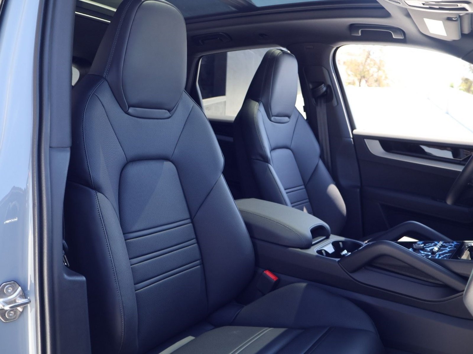 New 2026 Porsche Cayenne AWD/4WD image 23