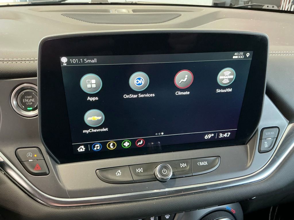 Used 2025 Chevrolet Blazer LT FWD image 26