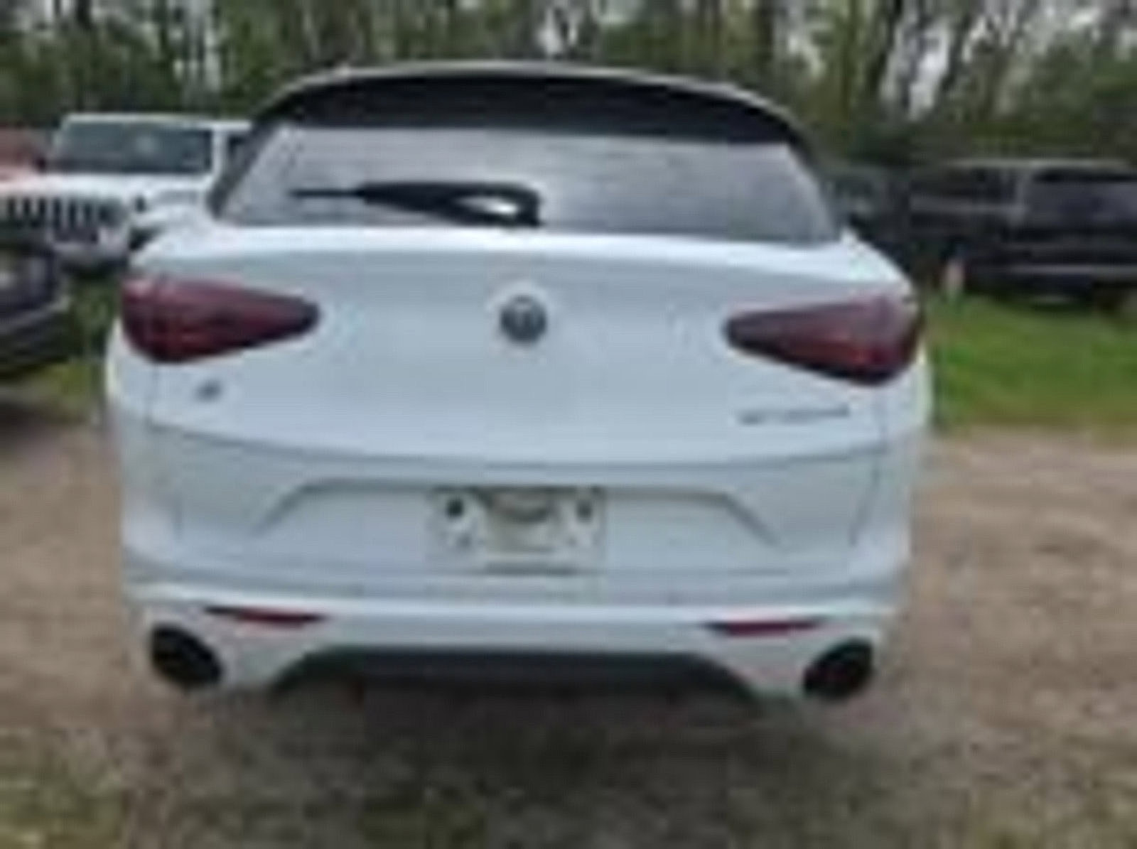 Used 2023 Alfa Romeo Stelvio Veloce AWD/4WD image 4