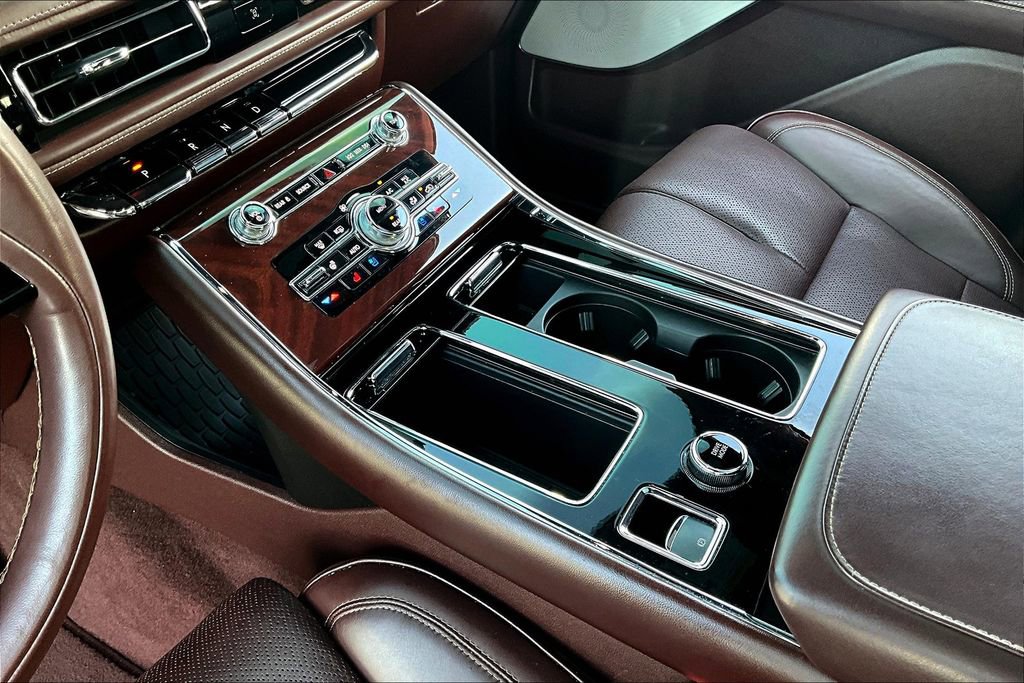 Used 2023 Lincoln Aviator Black Label w/ Dynamic Handling Package image 14