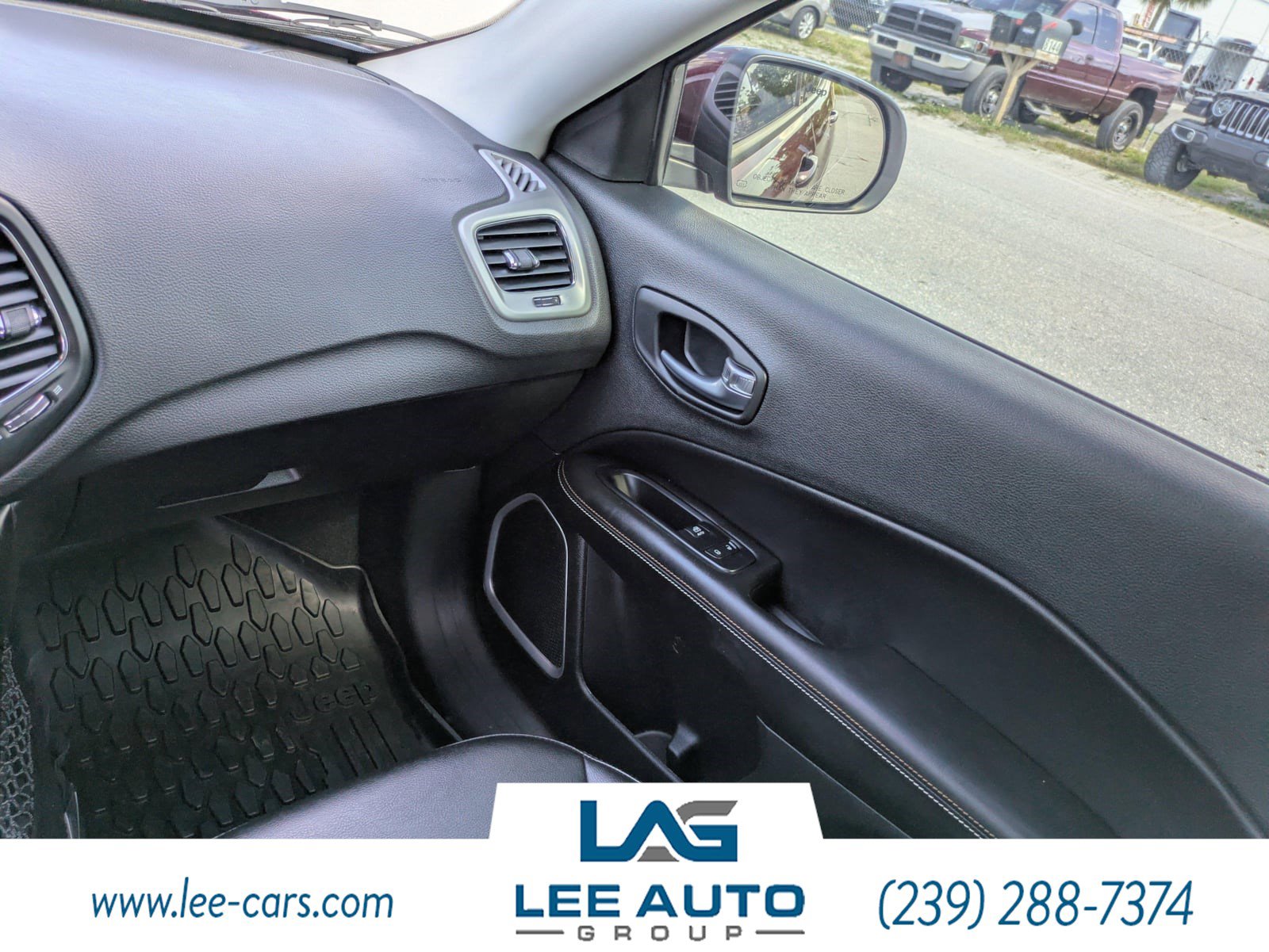 Used 2020 Jeep Compass Latitude FWD image 14