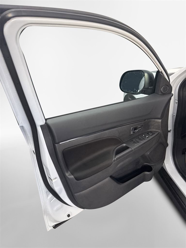 New 2025 Mitsubishi Outlander Sport AWD image 17