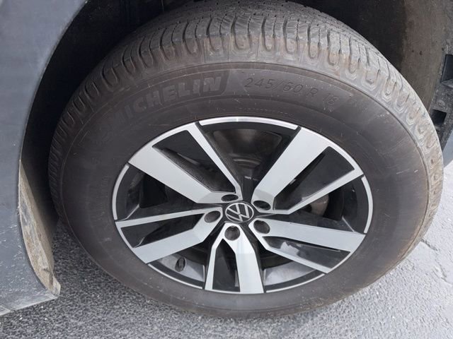 Used 2021 Volkswagen Atlas SE image 29