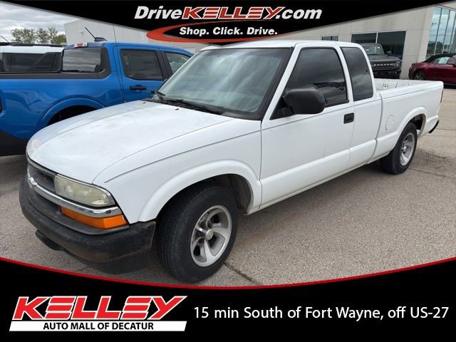 Used 2003 Chevrolet S10 Pickup 2WD Extended Cab image 1