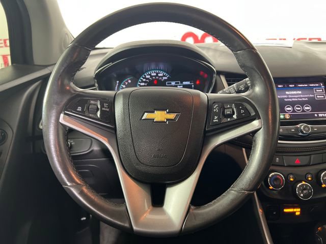 Used 2021 Chevrolet Trax LT w/ Sport Edition image 15