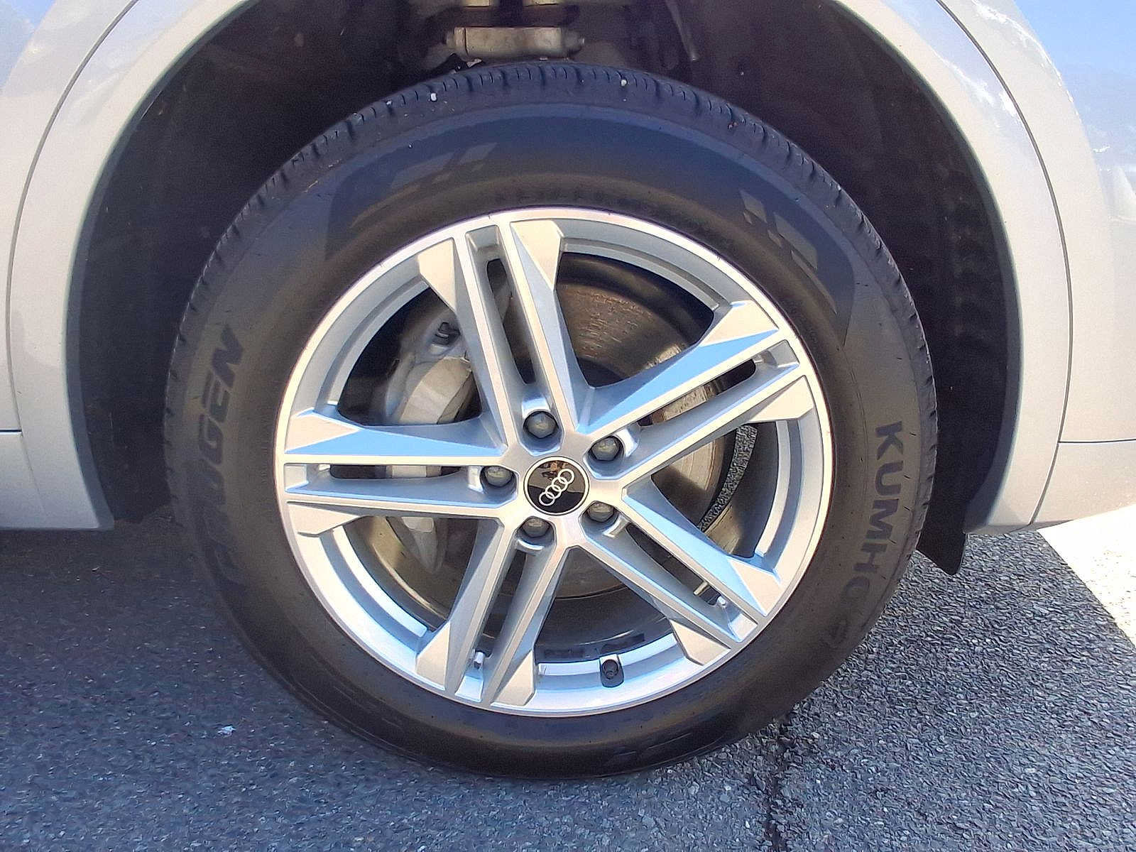 Used 2023 Audi Q5 e Premium w/ Convenience Package AWD/4WD image 33