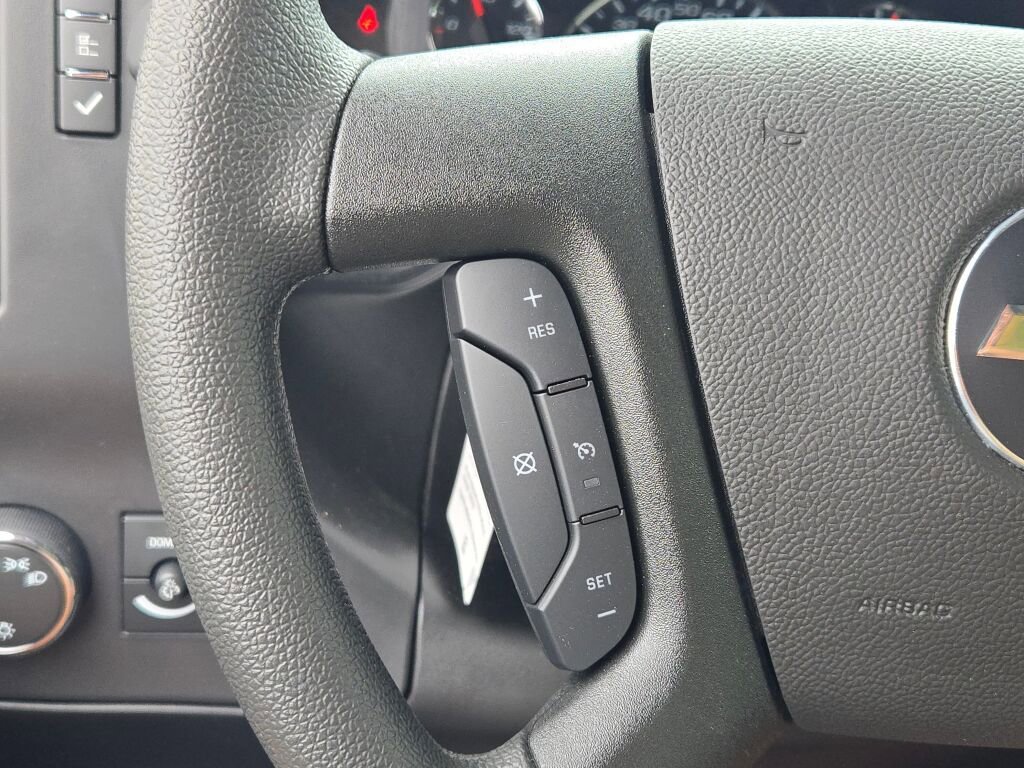 New 2025 Chevrolet Express 2500 w/ Driver Convenience Package image 24