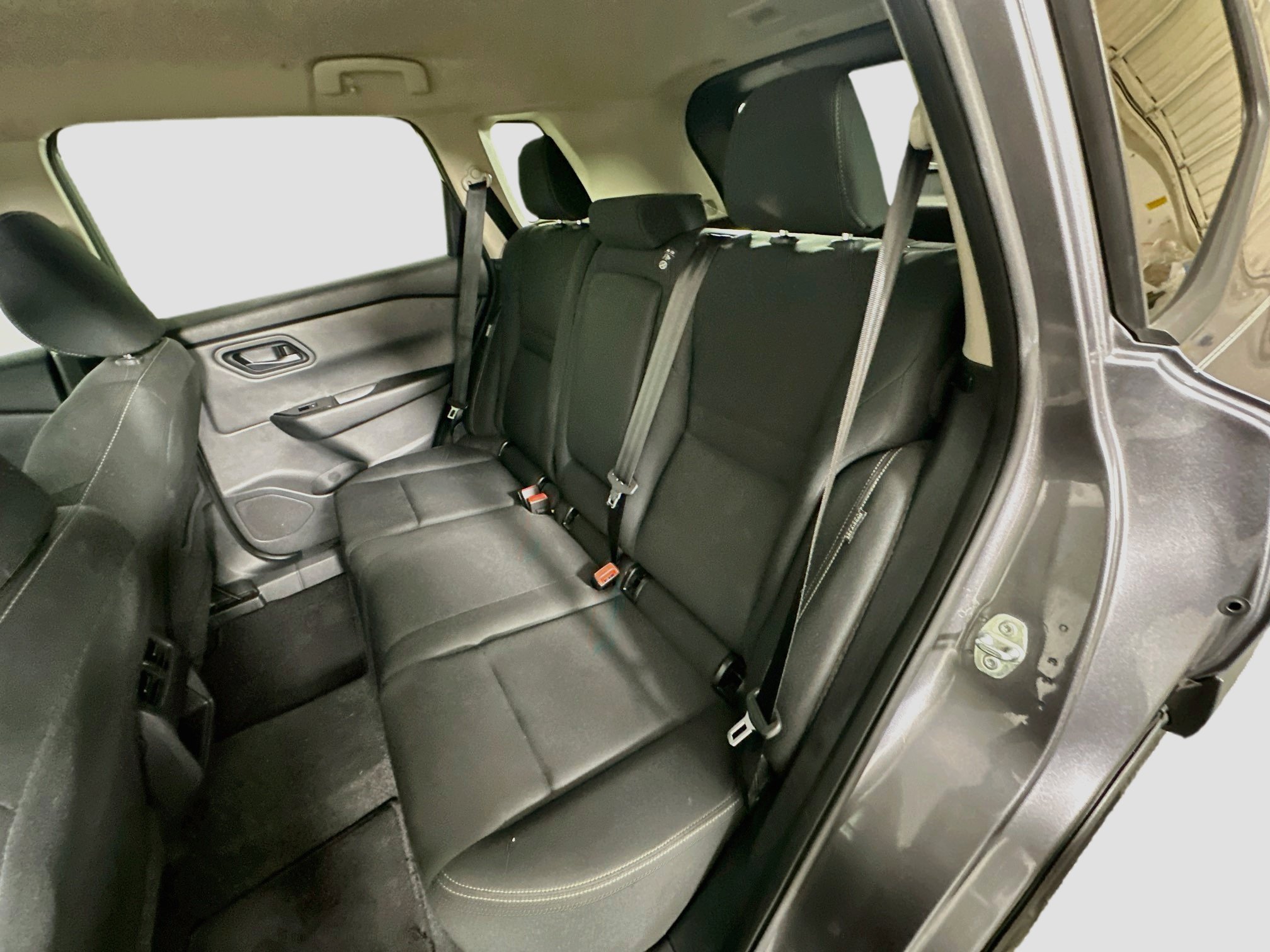 Used 2024 Nissan Rogue S FWD image 25