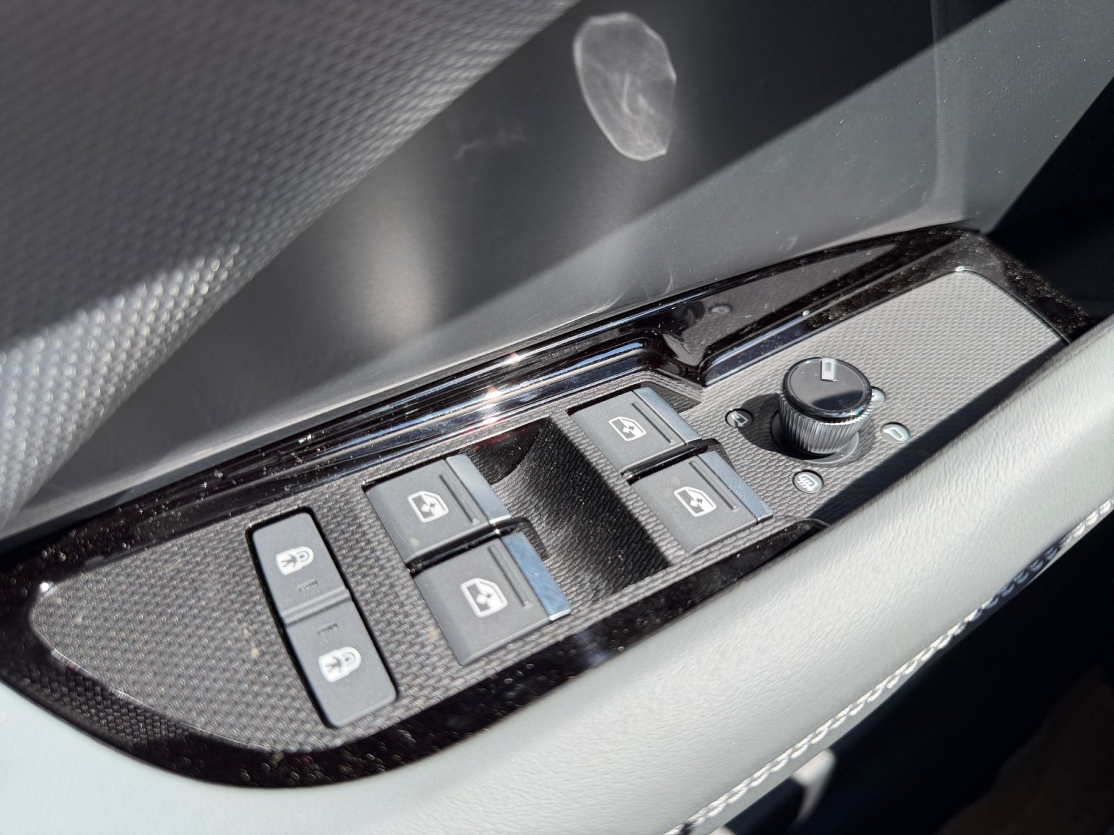 New 2026 Audi Q3 quattro 2.0T AWD/4WD image 13