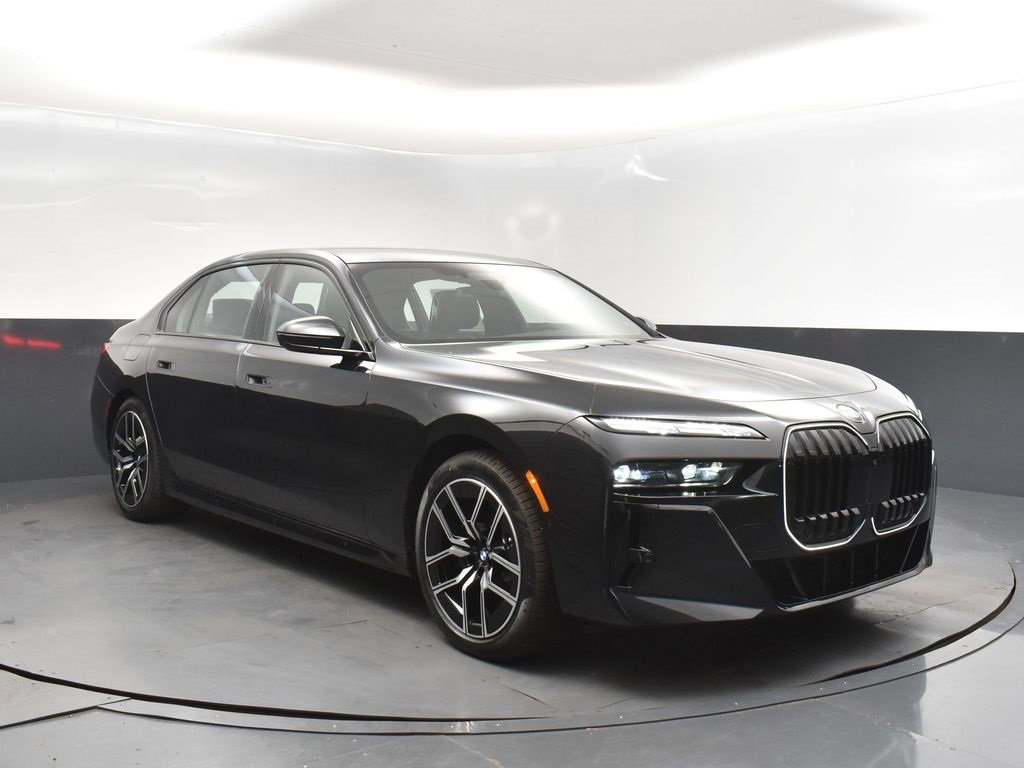 New 2026 BMW 760i xDrive w/ Executive Package