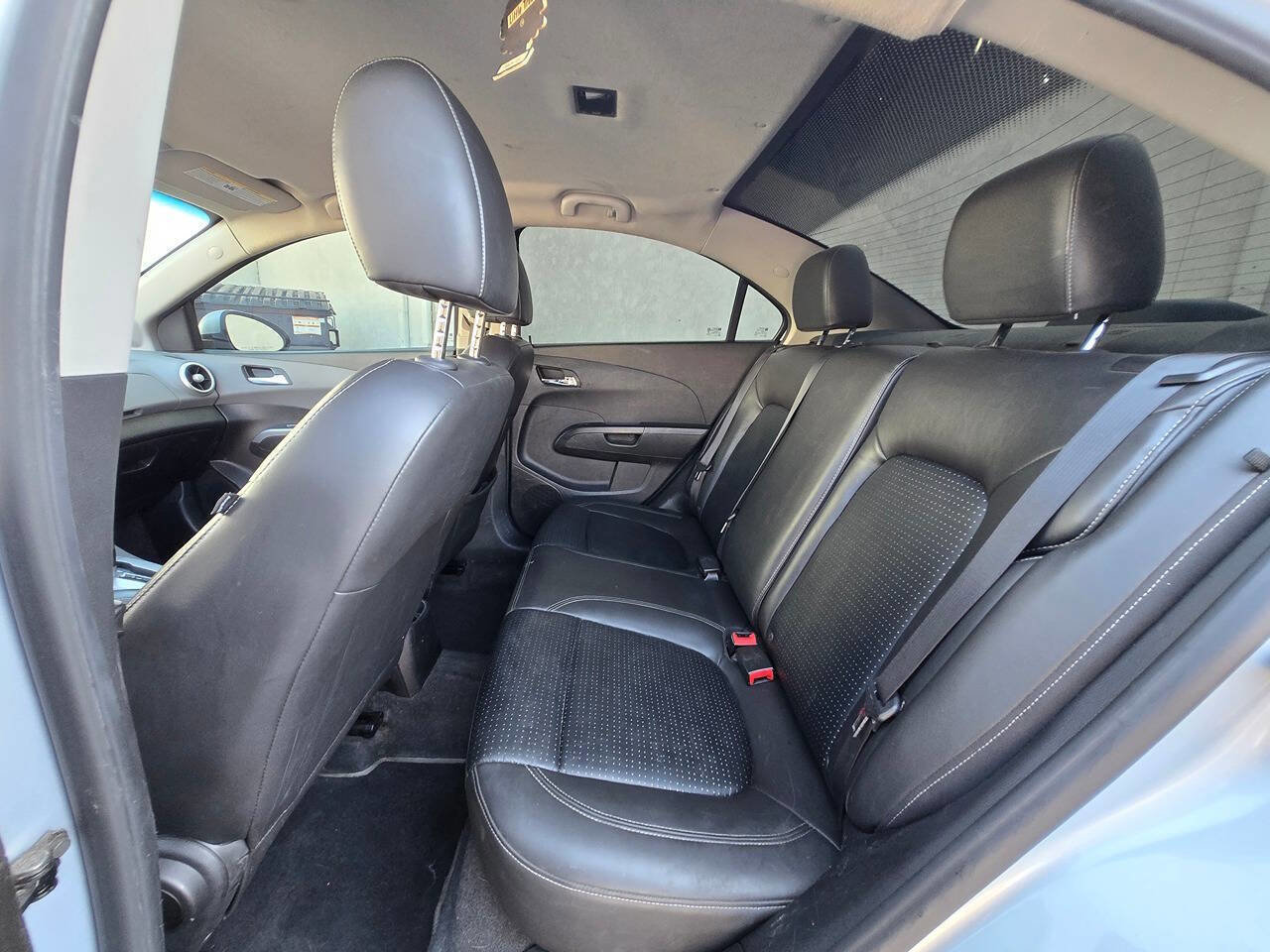 Used 2018 Chevrolet Sonic Premier FWD image 24
