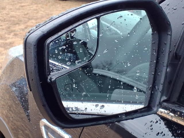 Used 2017 Ford Escape SE w/ Equipment Group 201A image 12