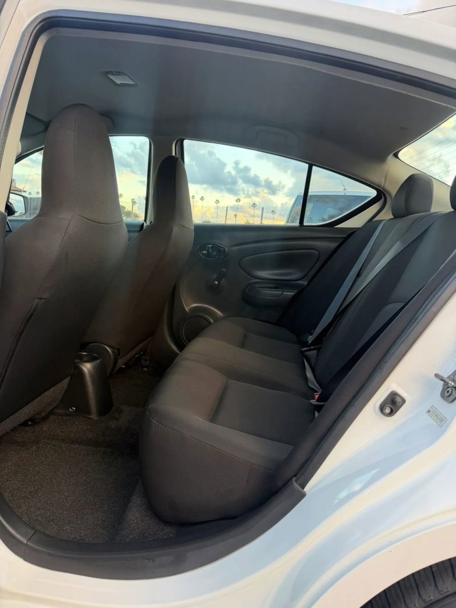 Used 2016 Nissan Versa S FWD image 16