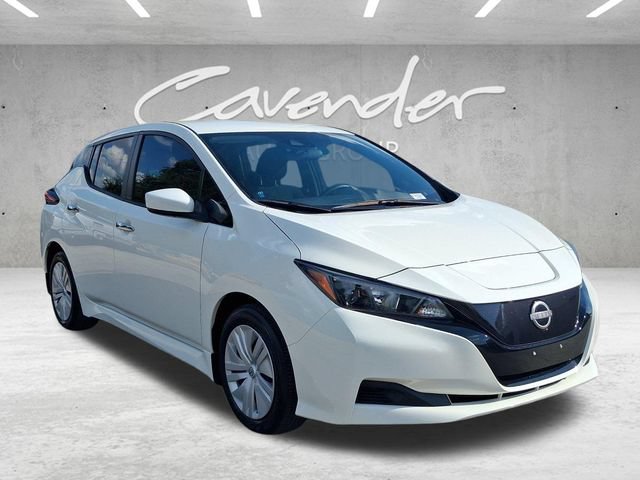 Used 2025 Nissan Leaf S FWD image 2
