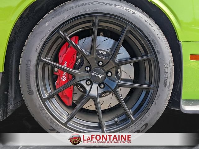 Used 2015 Dodge Challenger SRT Hellcat RWD image 29