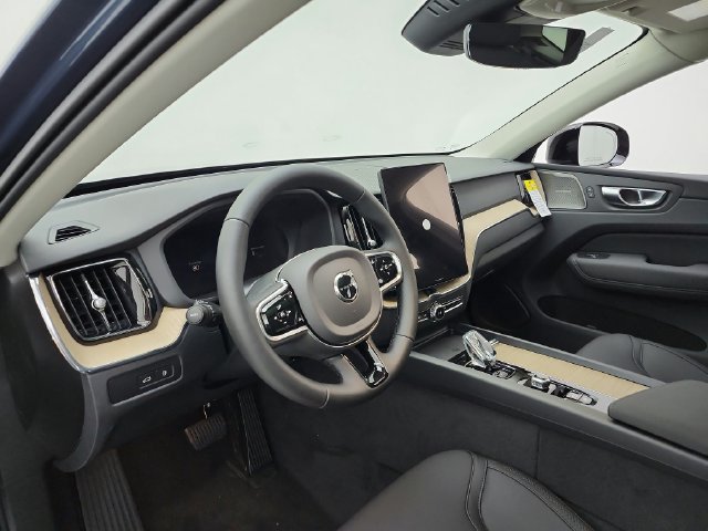 New 2027 Volvo XC60 T8 Plus AWD/4WD image 28