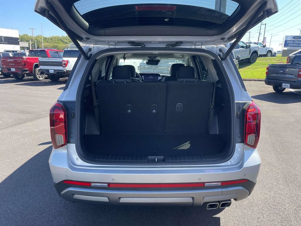 Used 2024 Hyundai Palisade Limited AWD/4WD image 10