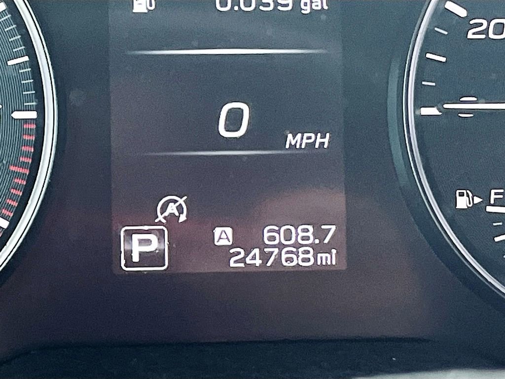 Used 2023 Subaru Outback Premium image 12