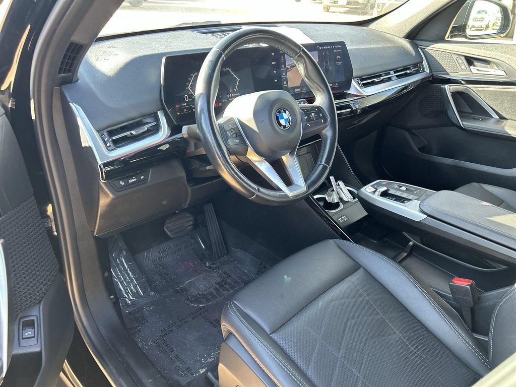 Used 2023 BMW X1 xDrive28i AWD/4WD image 7