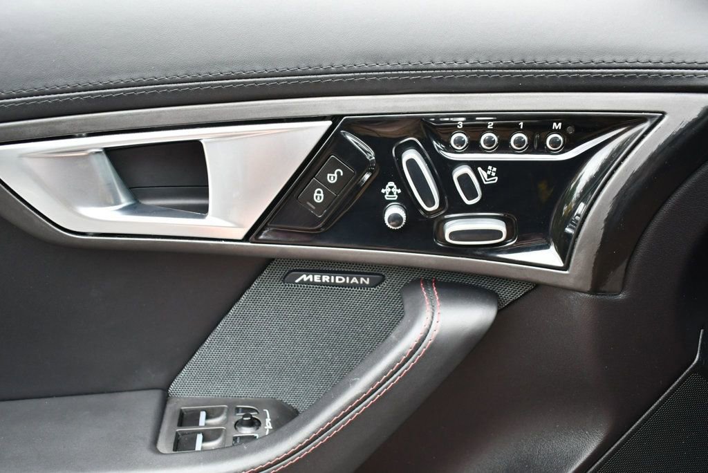 Used 2015 Jaguar F-TYPE Coupe image 13