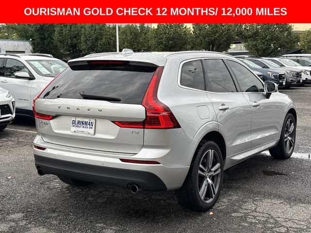 Used 2021 Volvo XC60 T5 Momentum w/ Premium Package FWD image 2