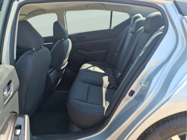 Used 2023 Nissan Altima 2.5 SV FWD image 22