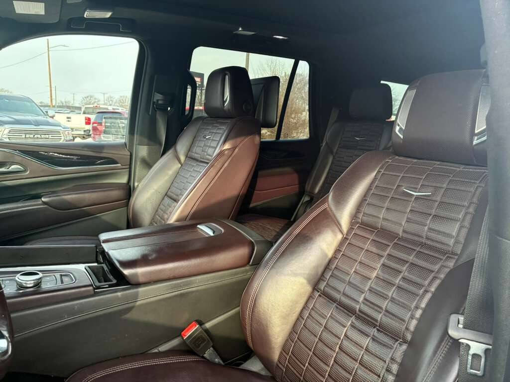 Used 2021 Cadillac Escalade Sport Platinum image 10