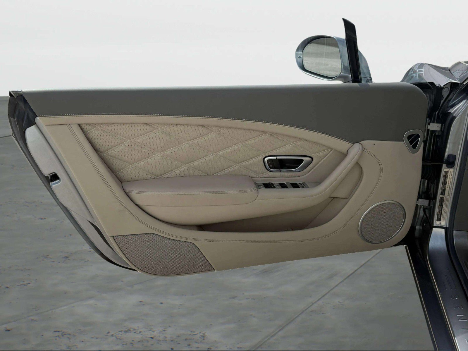 Used 2014 Bentley Continental GT image 12