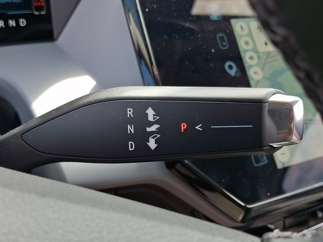 New 2027 Chevrolet Bolt LT w/ Comfort Package FWD image 11