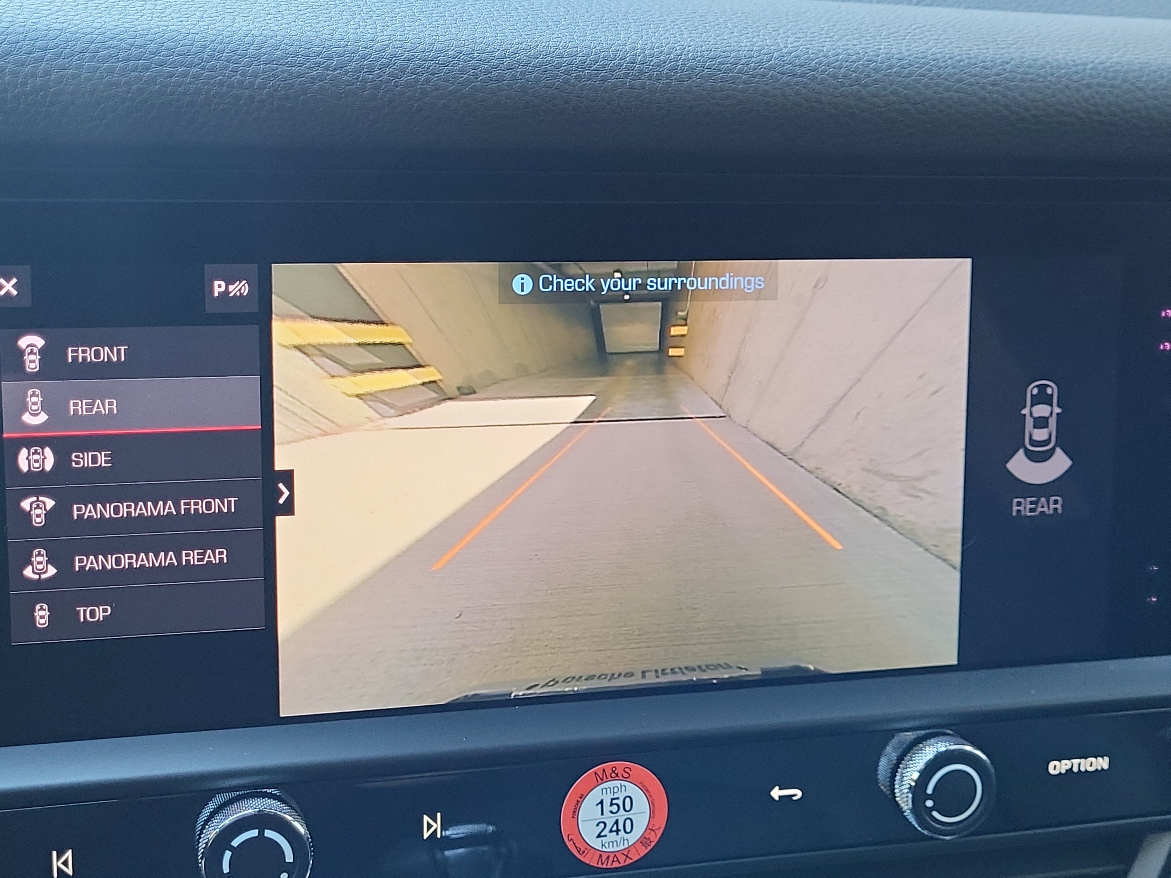 Certified 2026 Porsche Macan AWD/4WD image 35
