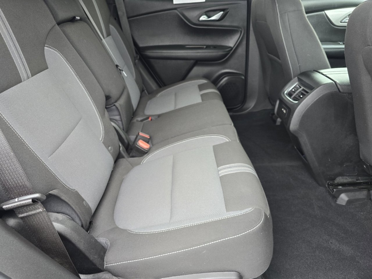Used 2023 Chevrolet Blazer LT w/ Driver Confidence Package image 17