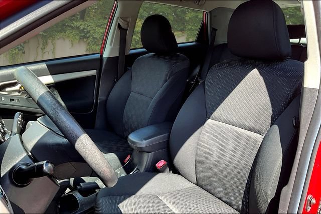 Used 2010 Toyota Matrix FWD image 19