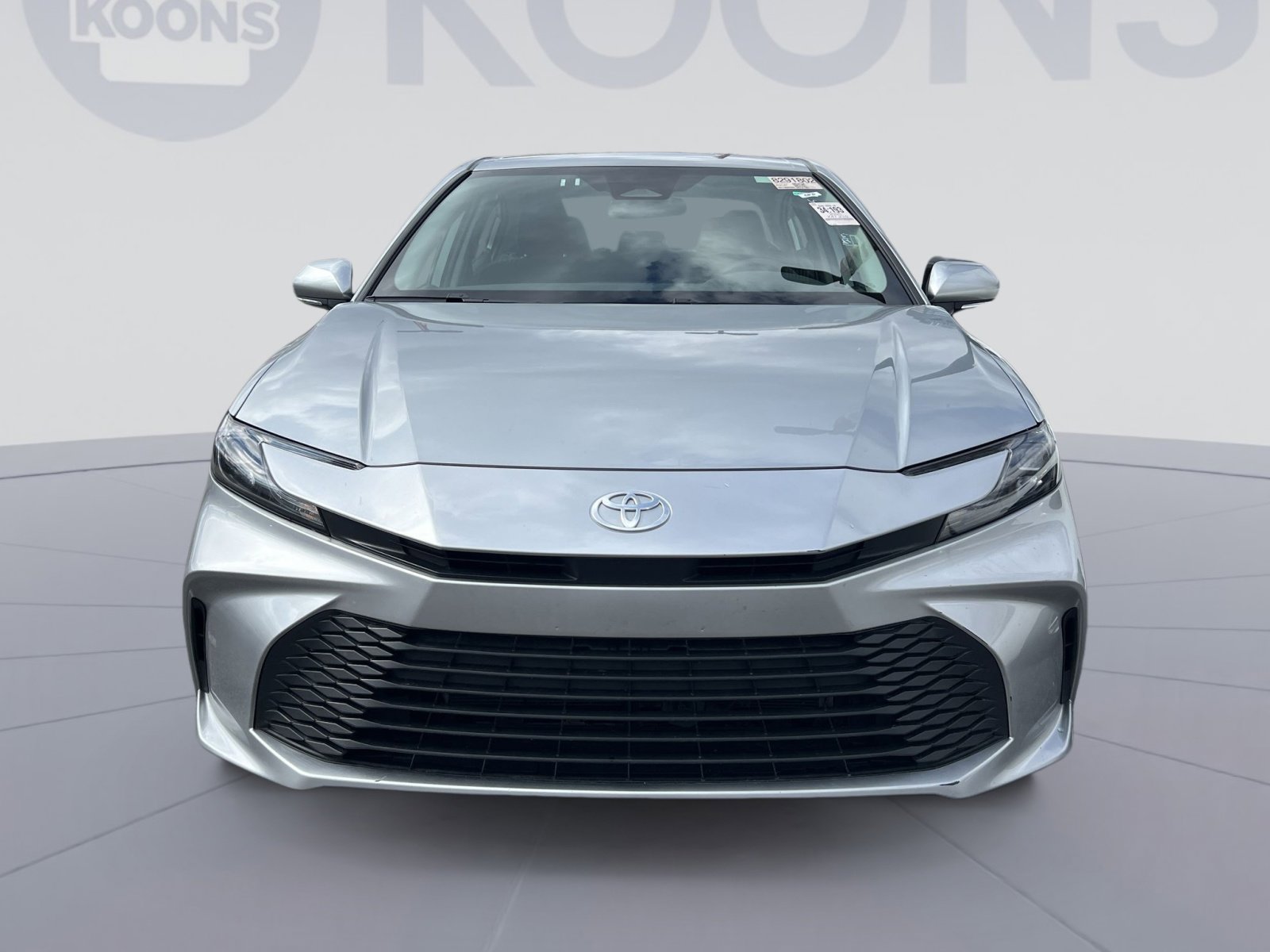 Used 2025 Toyota Camry LE image 8