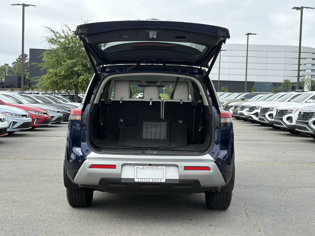 Used 2022 Nissan Pathfinder SL AWD/4WD image 15