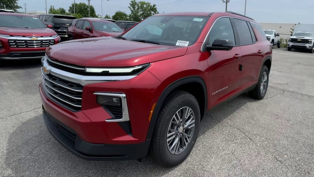 New 2026 Chevrolet Traverse LT w/ Driver Confidence Package FWD image 6
