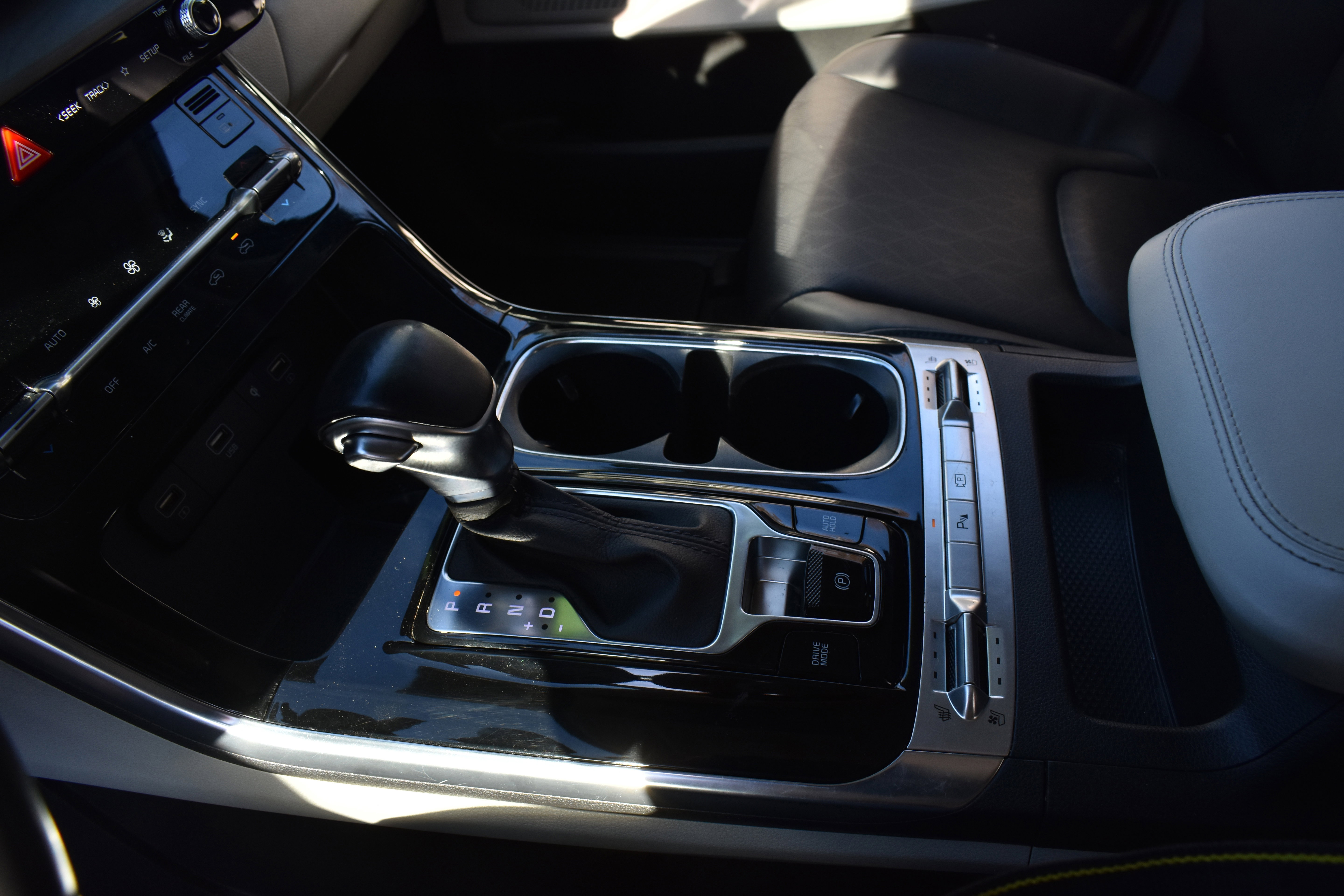 Used 2022 Kia Carnival SX image 23