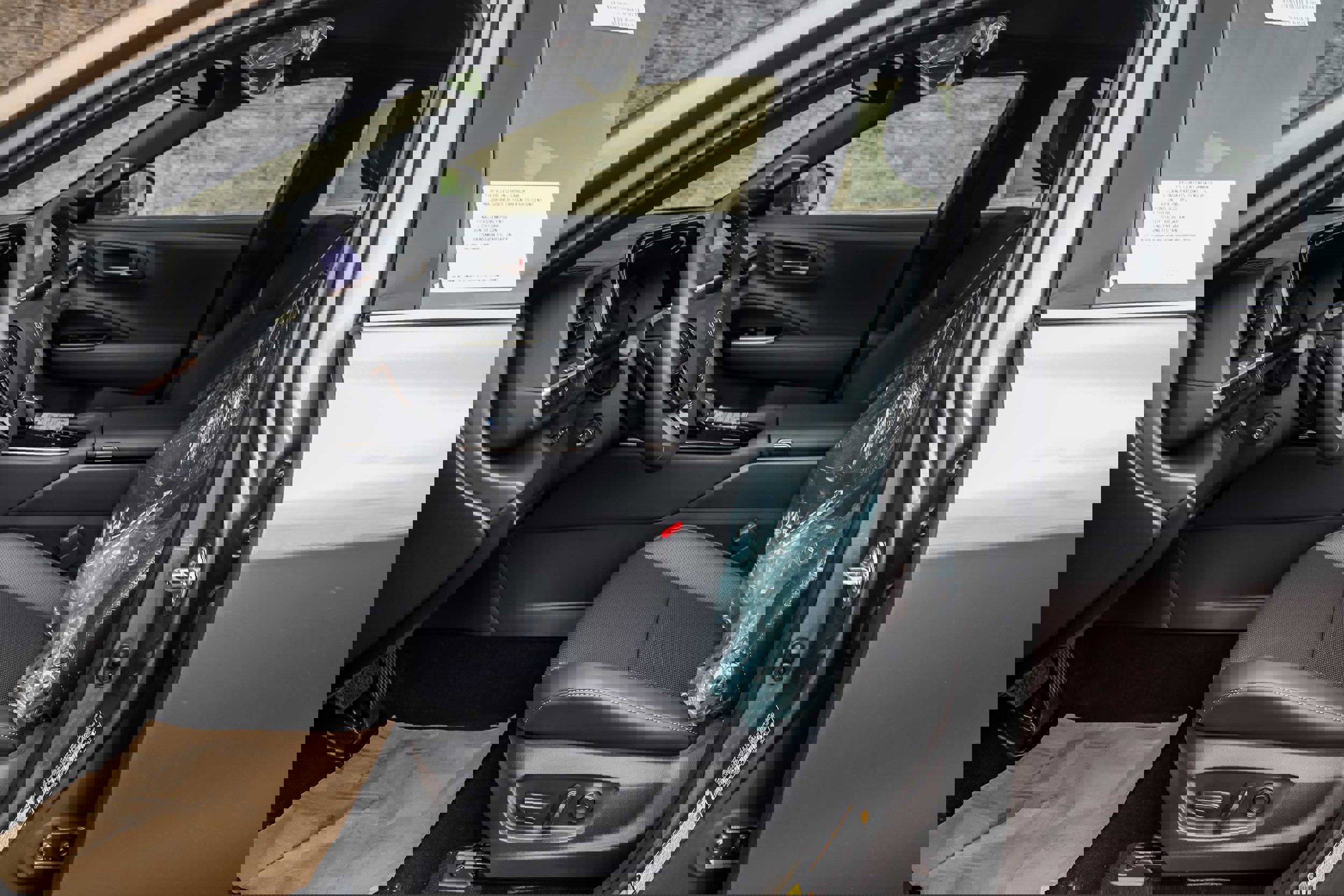 New 2026 Toyota Crown Platinum image 12