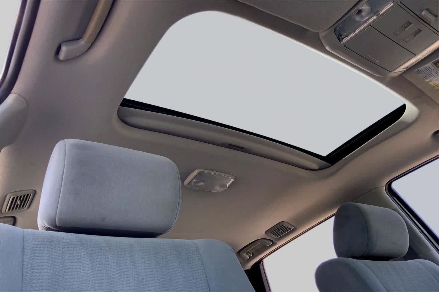 Used 2017 Toyota Sequoia SR5 RWD image 14