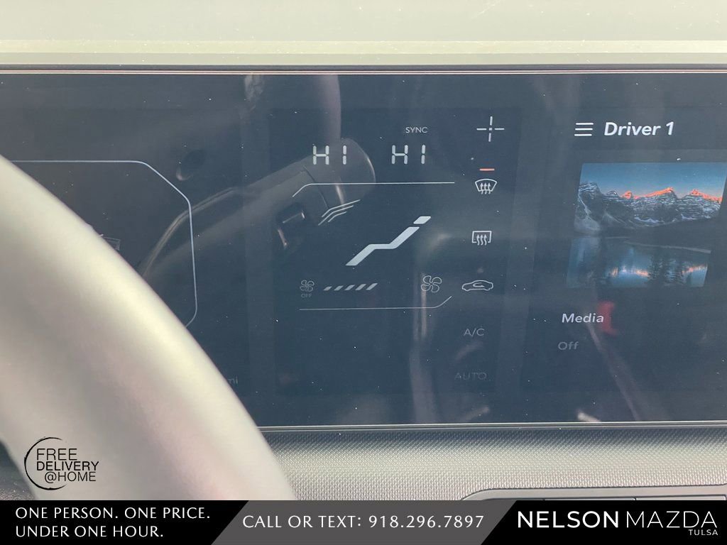 Used 2025 Kia K4 EX image 26