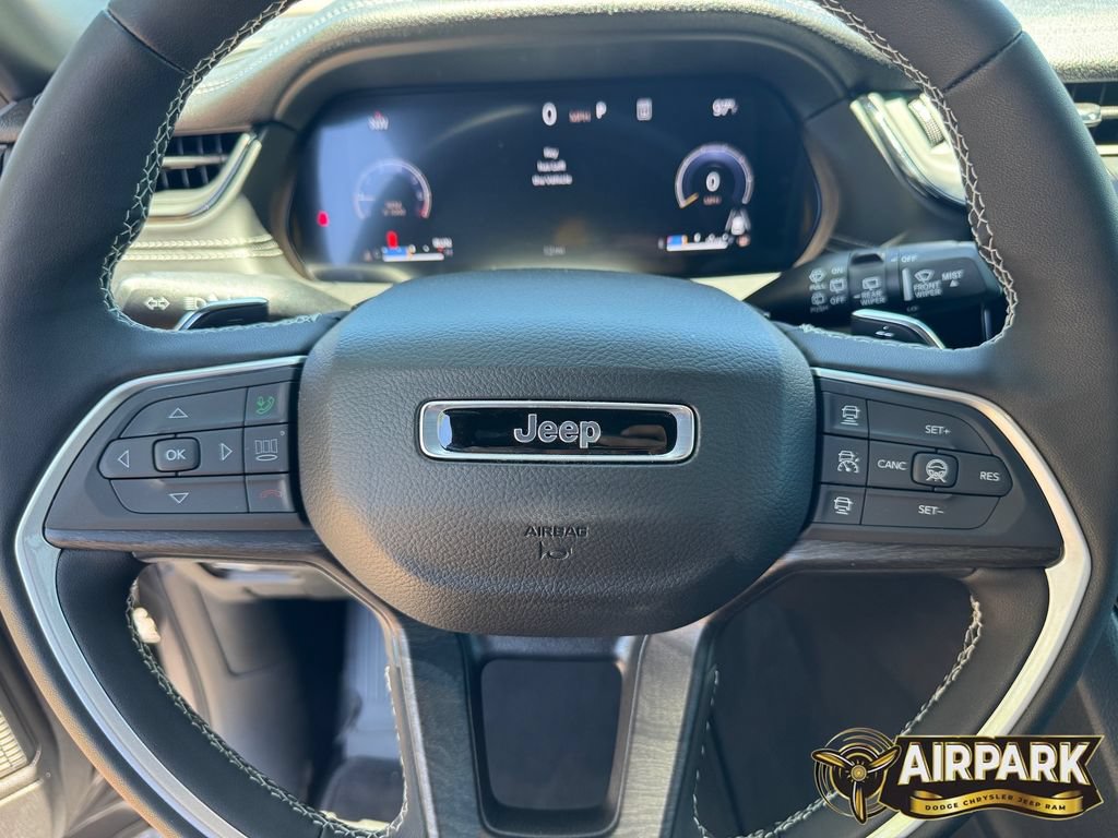New 2026 Jeep Grand Cherokee Altitude RWD image 20