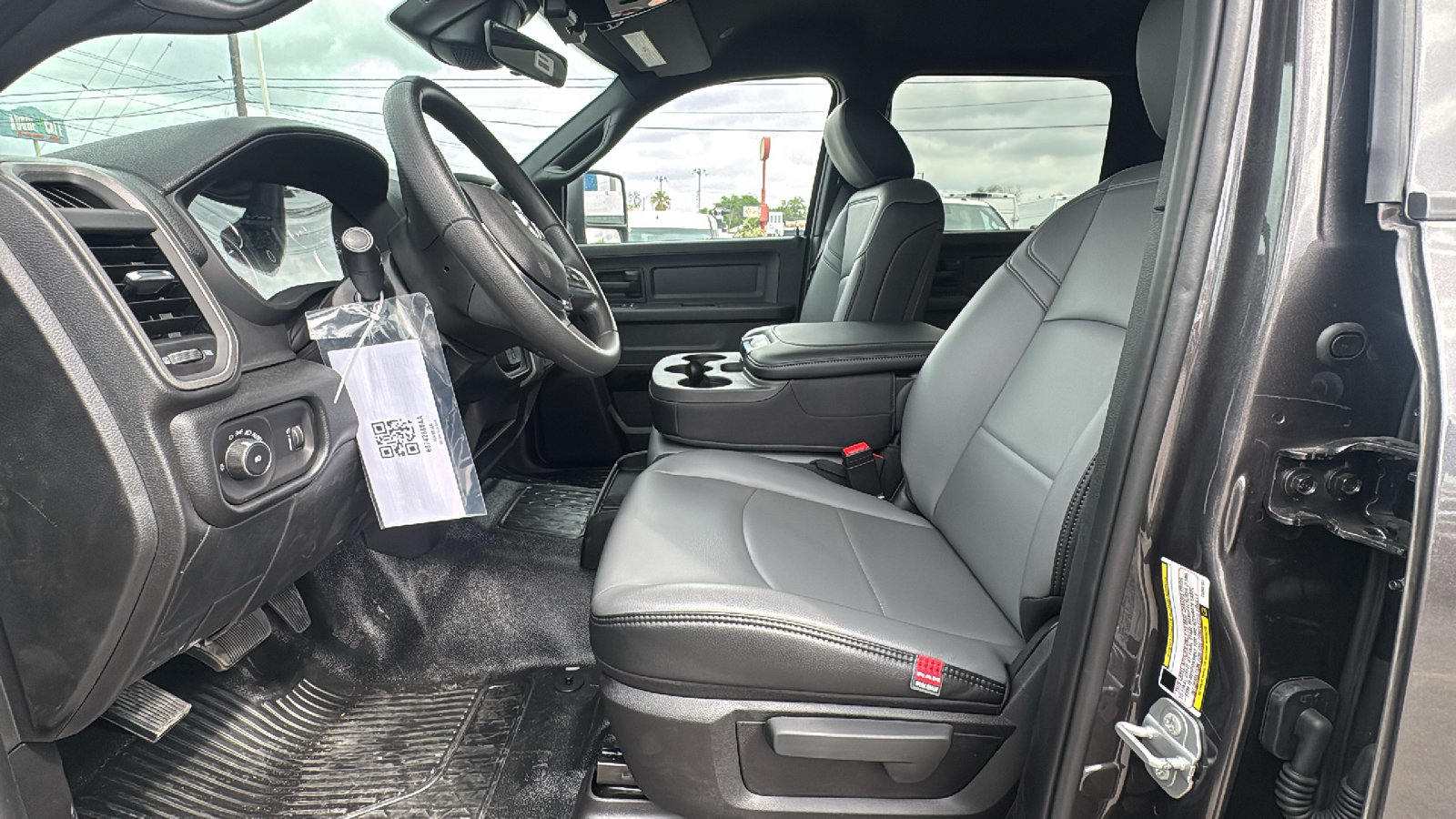 New 2026 RAM 5500 Tradesman w/ Chrome Appearance Group AWD/4WD image 9