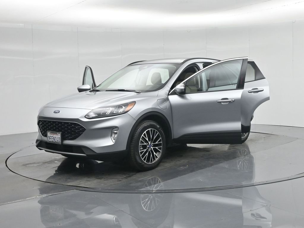 Certified 2022 Ford Escape SEL image 32