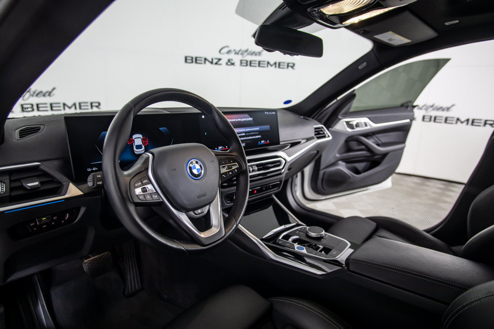 Used 2023 BMW i4 eDrive40 w/ Premium Package RWD image 17