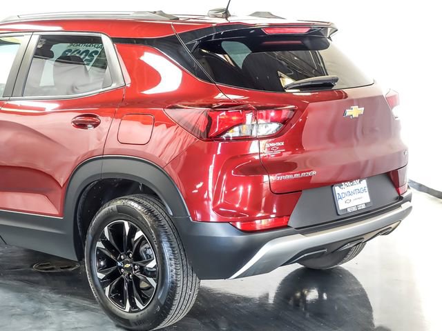 Used 2023 Chevrolet TrailBlazer LT w/ Convenience Package FWD image 10