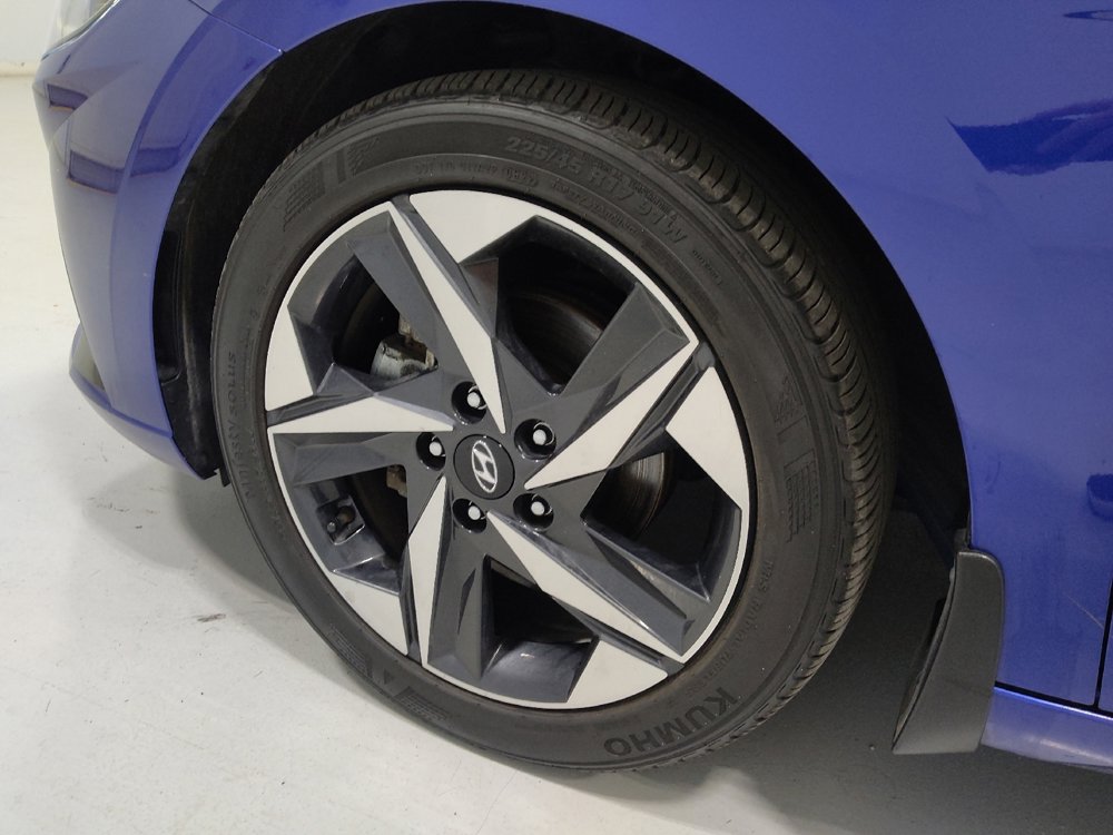 Used 2022 Hyundai Elantra SEL w/ Convenience + Premium Package FWD image 31